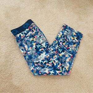 GapFit Blue Print GFast High Rise Capris